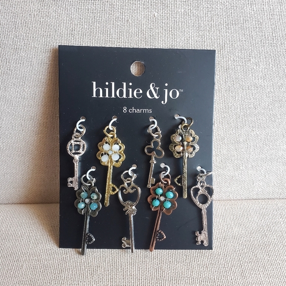 Beautiful Key Charms - Picture 1 of 4